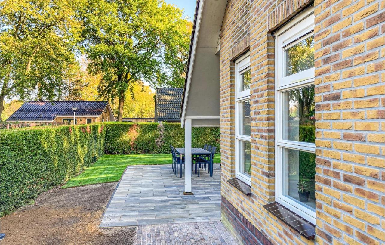 Nice Home In Putten With Kitchen Exterior foto